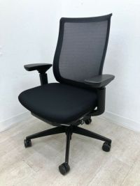 コクヨBezel(ベゼル)チェア 可動肘付ベゼルチェア 商品画像1