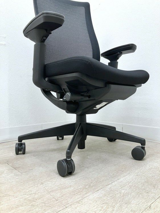 コクヨBezel(ベゼル)チェア 可動肘付ベゼルチェア 商品画像9