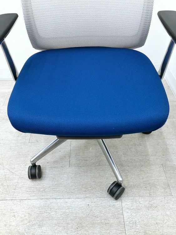 コクヨBezel(ベゼル)チェア 固定肘付ベゼルチェア 商品画像8