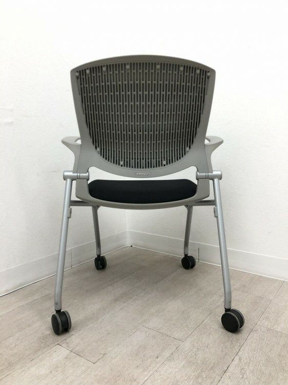 オカムラGrata（グラータ）チェア ネスティングチェア 商品画像5