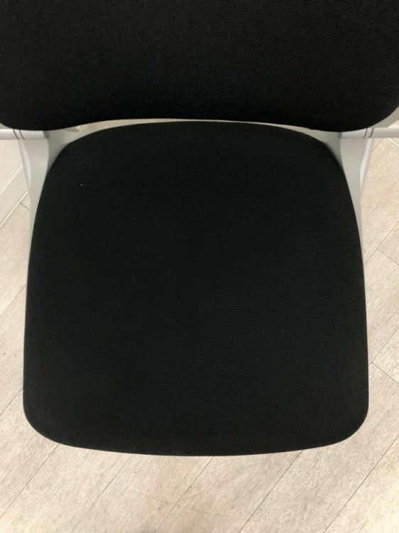 オカムラGrata（グラータ）チェア ネスティングチェア 商品画像9