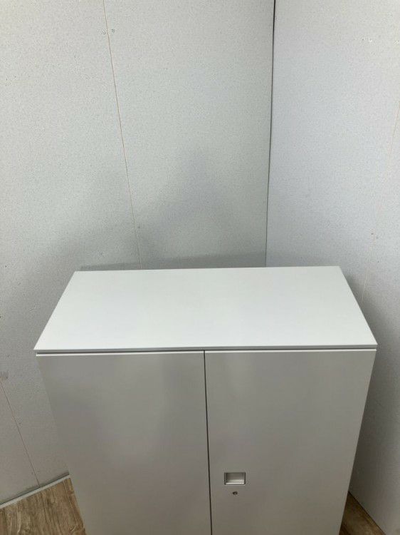 オカムラレクトラインシリーズ 天板付両開き書庫 商品画像3