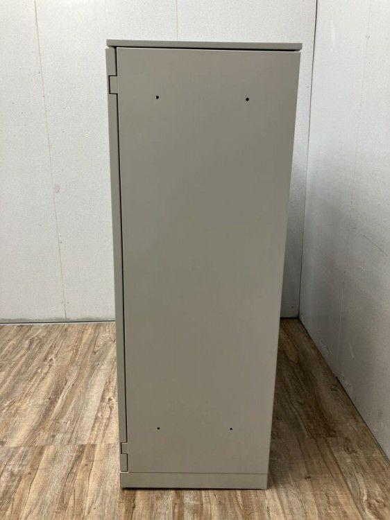 オカムラレクトラインシリーズ 天板付両開き書庫 商品画像6