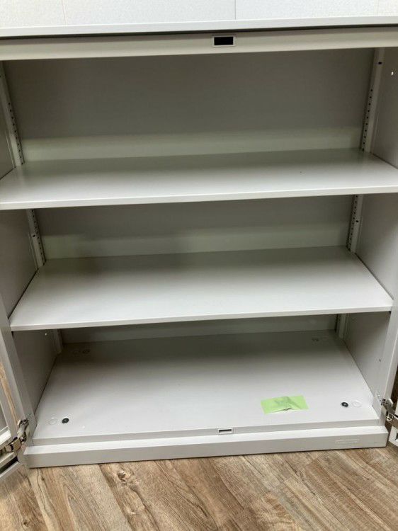 オカムラレクトラインシリーズ 天板付両開き書庫 商品画像5