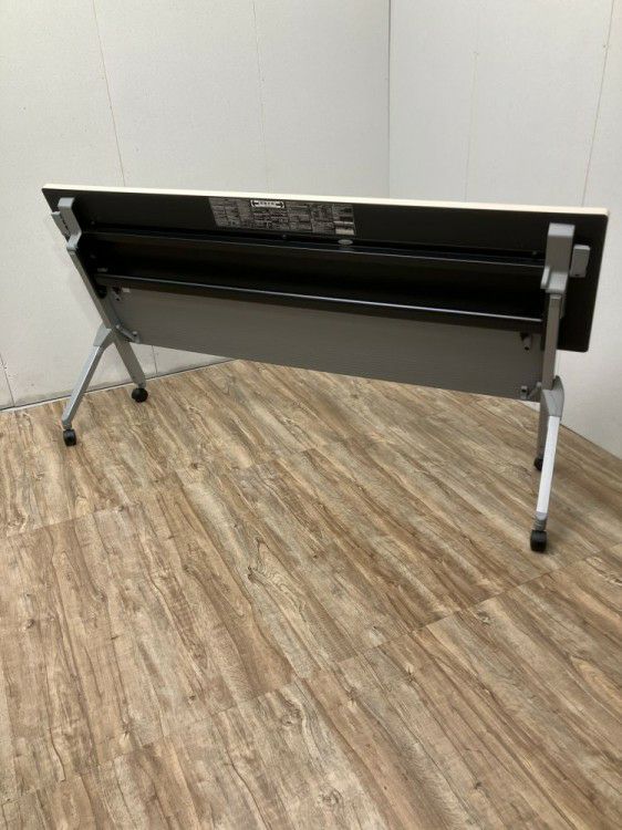 オカムラフラプターシリーズ 1800サイドスタックテーブル 商品画像8