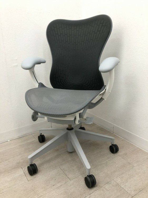 HermanMiller（ハーマンミラー）Mirra 2 Chairs/ミラ2チェア 可動肘付ミラ2チェア 商品画像1