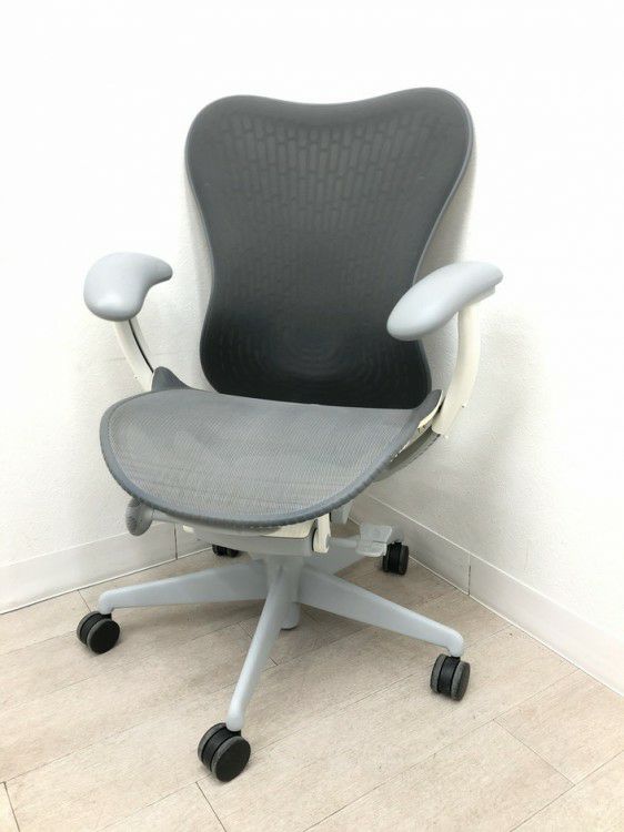 HermanMiller（ハーマンミラー）Mirra 2 Chairs/ミラ2チェア 可動肘付ミラ2チェア 商品画像1