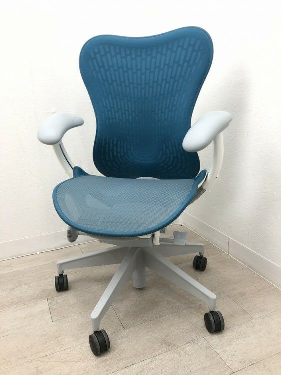 HermanMiller（ハーマンミラー）Mirra 2 Chairs/ミラ2チェア 可動肘付ミラ2チェア 商品画像1
