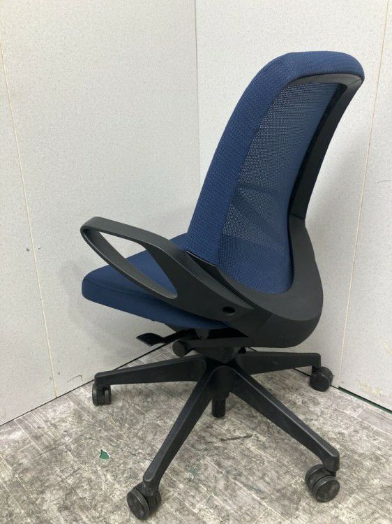 イトーキノート(nort)チェア 固定肘付ノートチェア 商品画像9