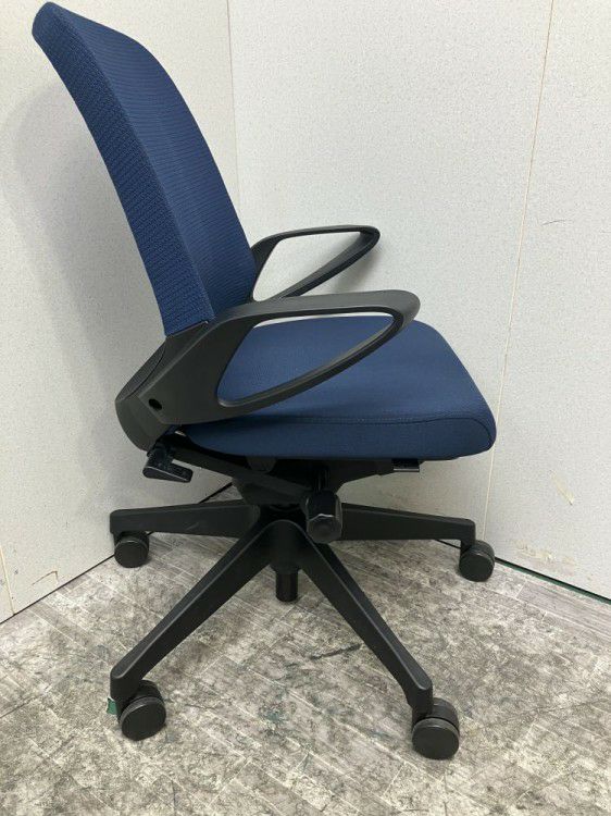 イトーキノート(nort)チェア 固定肘付ノートチェア 商品画像6