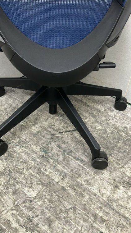 イトーキノート(nort)チェア 固定肘付ノートチェア 商品画像7