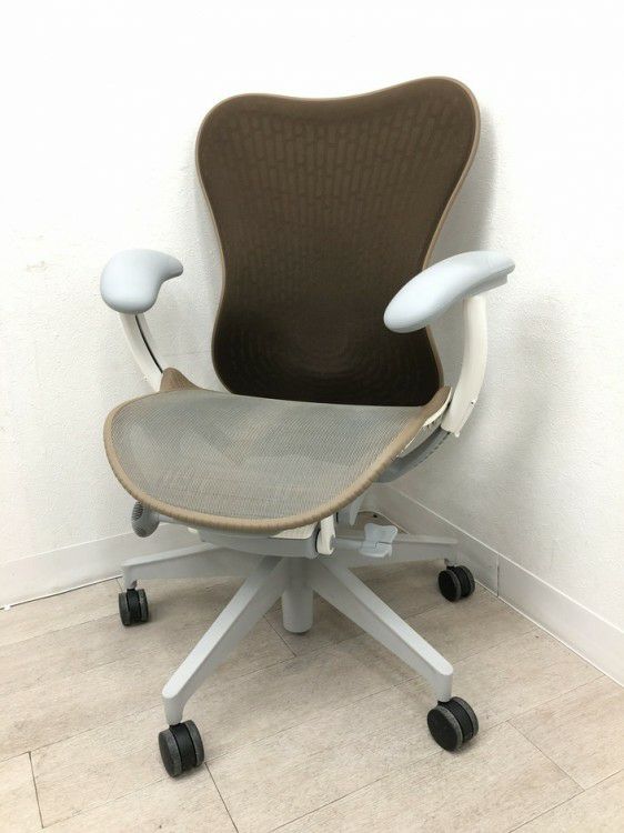 HermanMiller（ハーマンミラー）Mirra 2 Chairs/ミラ2チェア 可動肘付ミラ2チェア 商品画像1
