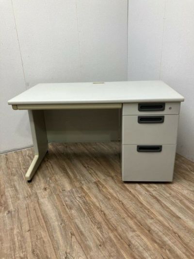 プラスLAシリーズ 1200片袖デスク 商品画像1