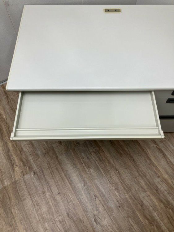 プラスLAシリーズ 1200片袖デスク 商品画像6