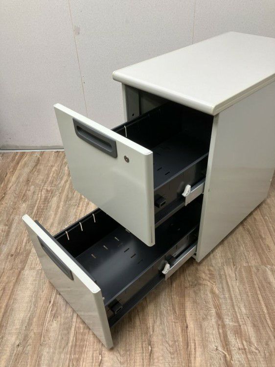 プラスLAシリーズ 2段脇机 商品画像5