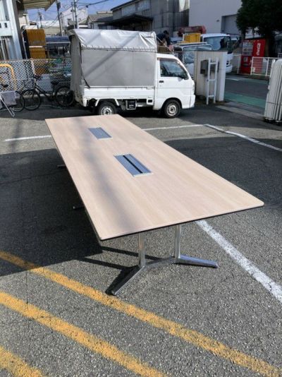 オカムララティオ2シリーズ 3600ミーティングテーブル 商品画像1