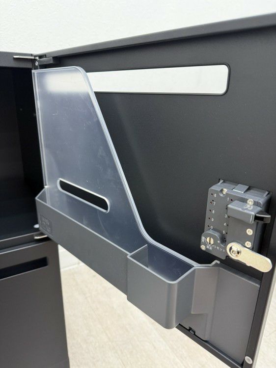 コクヨiNON(イノン)シリーズ 4人用パーソナルロッカー 商品画像9