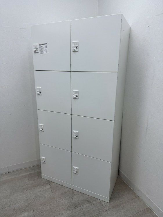 オカムラレクトラインシリーズ 8人用パーソナルロッカー 商品画像1