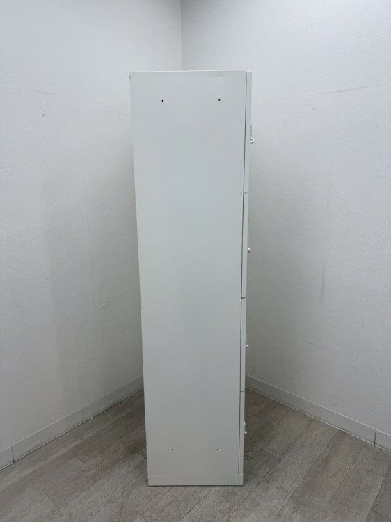 オカムラレクトラインシリーズ 8人用パーソナルロッカー 商品画像3