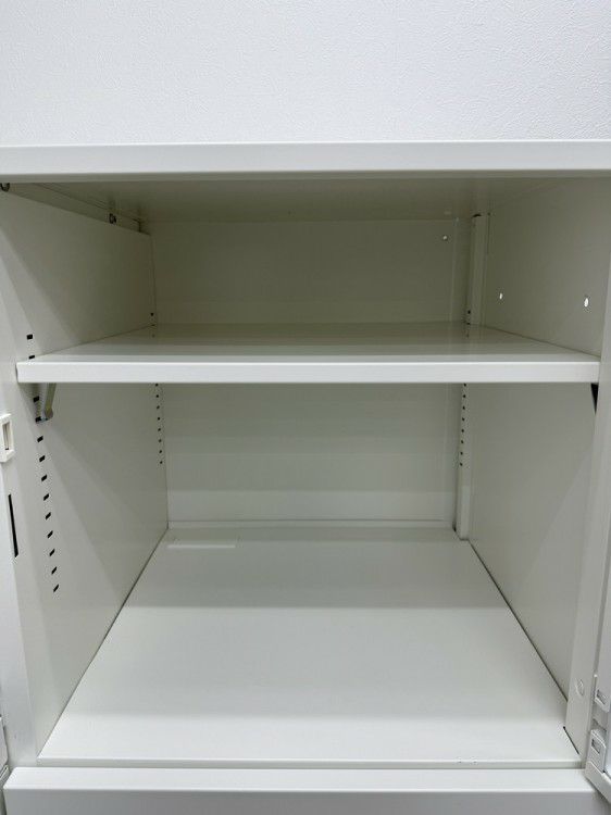 オカムラレクトラインシリーズ 8人用パーソナルロッカー 商品画像13