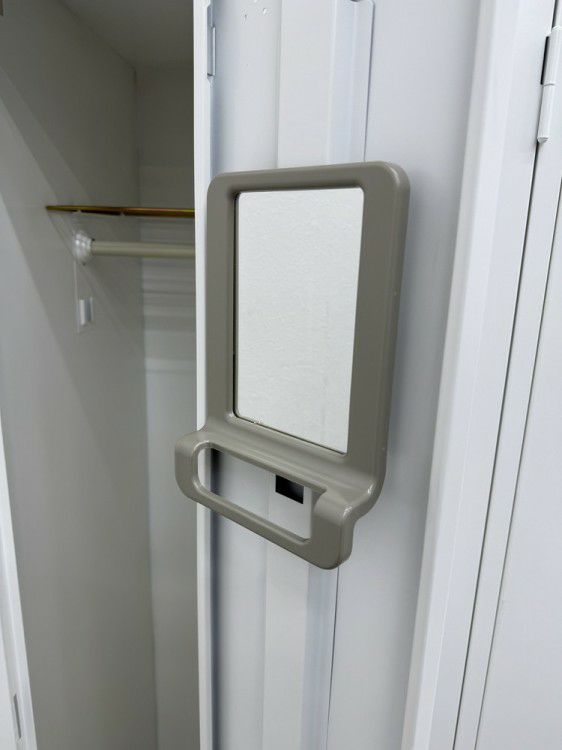 コクヨLKシリーズ　（コクヨ） 4人用ロッカー 商品画像9