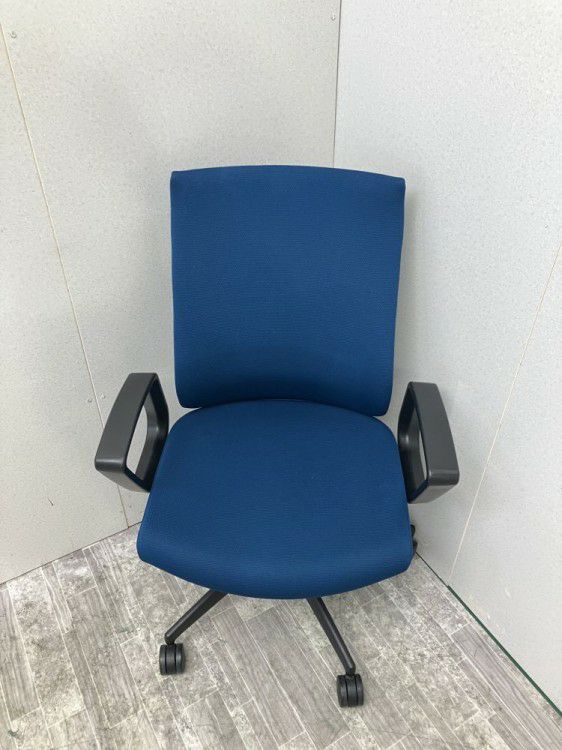 コクヨWizard3(ウィザード3)チェア 固定肘付ウィザード3チェア 商品画像3