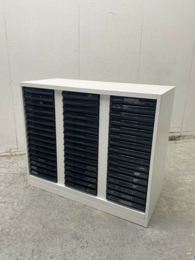 ウチダ（内田洋行）BEストレージシリーズ クリアトレーキャビネット 商品画像1