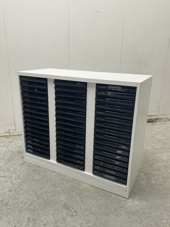 ウチダ（内田洋行）BEストレージシリーズ クリアトレーキャビネット 商品画像1