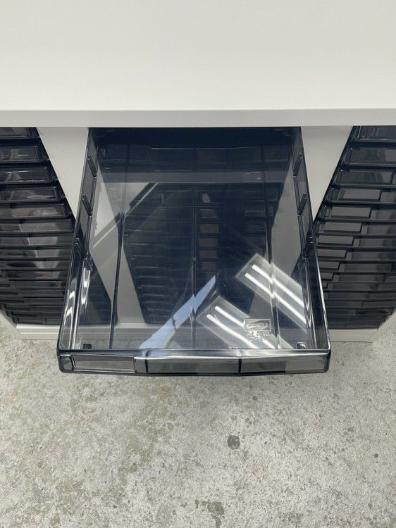 ウチダ（内田洋行）BEストレージシリーズ クリアトレーキャビネット 商品画像7