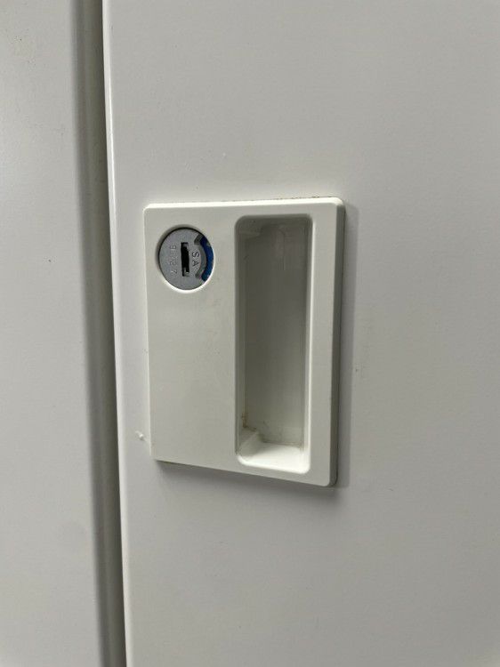 イトーキWN型ロッカーシリーズ 4人用ロッカー 商品画像6