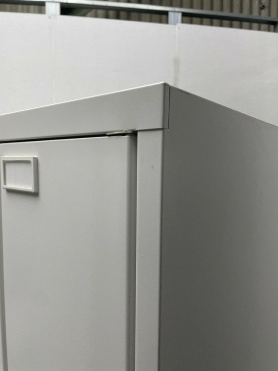 イトーキWN型ロッカーシリーズ 4人用ロッカー 商品画像4