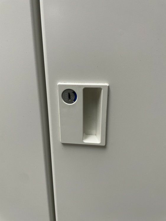 イトーキWN型ロッカーシリーズ 4人用ロッカー 商品画像6