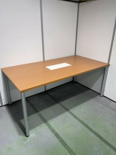 コクヨ ワークソートシリーズ ミーティングテーブル