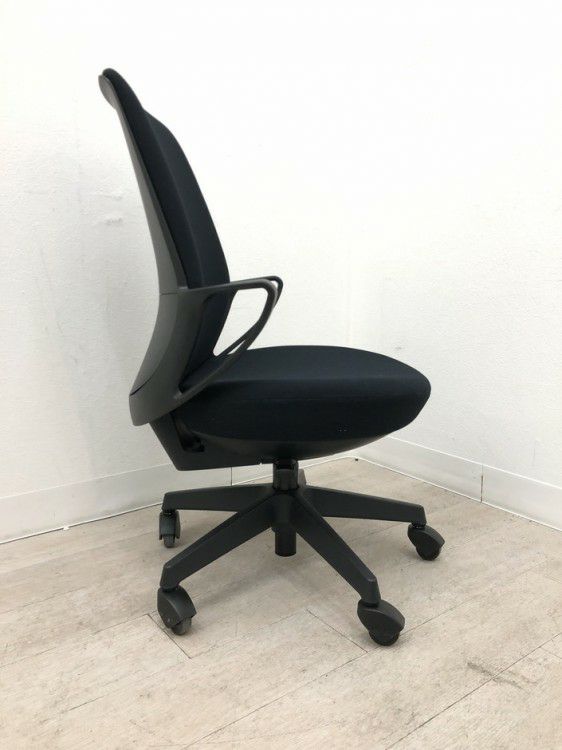 コクヨ固定肘付ピコラリビナチェア 商品画像5