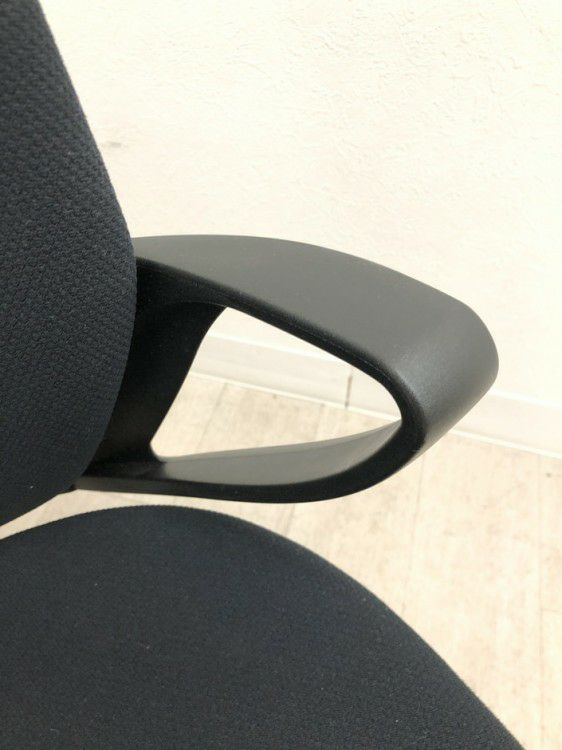 コクヨ固定肘付ピコラリビナチェア 商品画像8