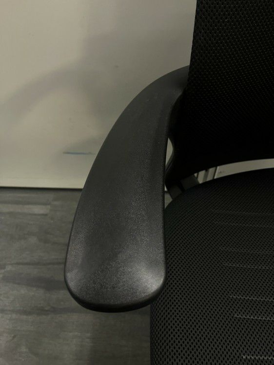 コクヨM4チェア 固定肘付M4チェア 商品画像6