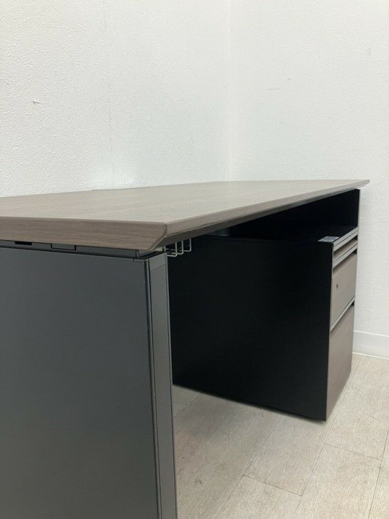 オカムラPro Unit(プロユニット)シリーズ 1400平デスク+ワゴンセット 商品画像8