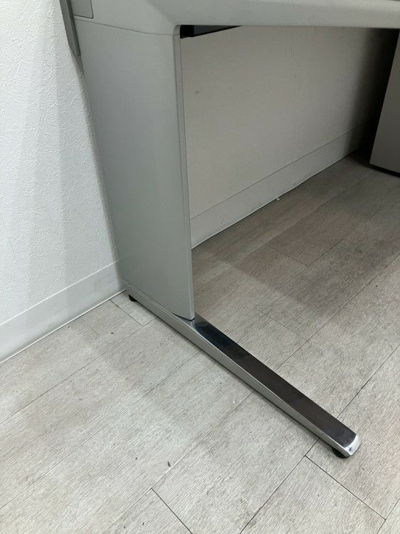 オカムラPROSTAGE CREST(プロステージクレスト)シリーズ 1500平デスク+ワゴンセット 商品画像10