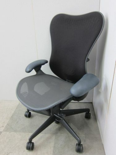 HermanMiller（ハーマンミラー） 肘付きミラ2チェア MRF123AWAFAJG1BBG18M17BK1A703|無限堂ネットショップ