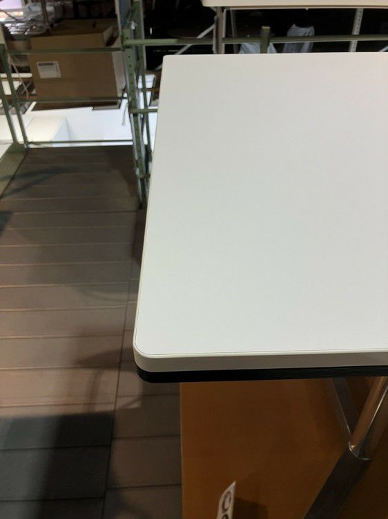 オカムララティオ2シリーズ 1800ミーティングテーブル 商品画像5