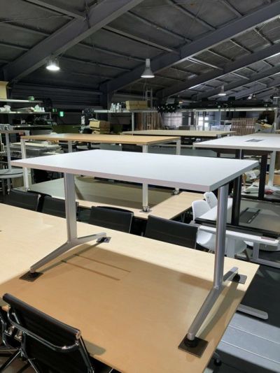 コクヨJUTO（ジュート）シリーズ 2100ミーティングテーブル 商品画像1