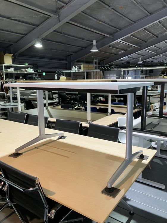 コクヨJUTO（ジュート）シリーズ 2100ミーティングテーブル 商品画像2