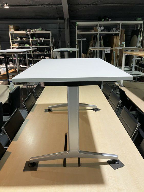 コクヨJUTO（ジュート）シリーズ 2100ミーティングテーブル 商品画像4