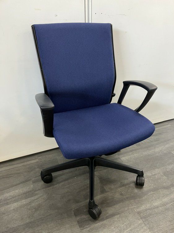 エスクードチェア|中古オフィス家具の無限堂ネットショップ