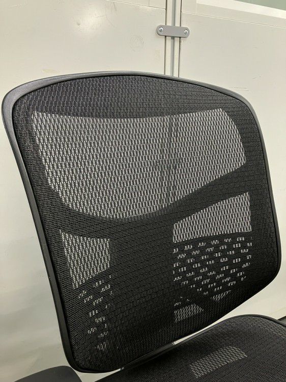 エルゴヒューマンエンジョイシリーズ 可動肘付エンジョイチェア 商品画像3