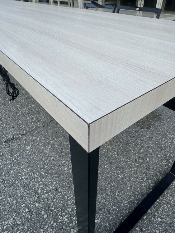 オカムラAlt Piazza(アルトピアッツァ)シリーズ カウンターテーブル 商品画像5