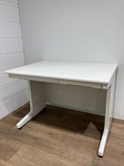 プラスLAシリーズ 1000平デスク 商品画像1