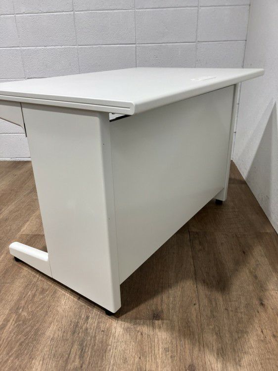 プラスLAシリーズ 1000平デスク 商品画像8