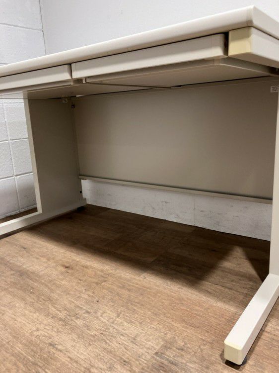 コクヨ1200平デスク 商品画像4