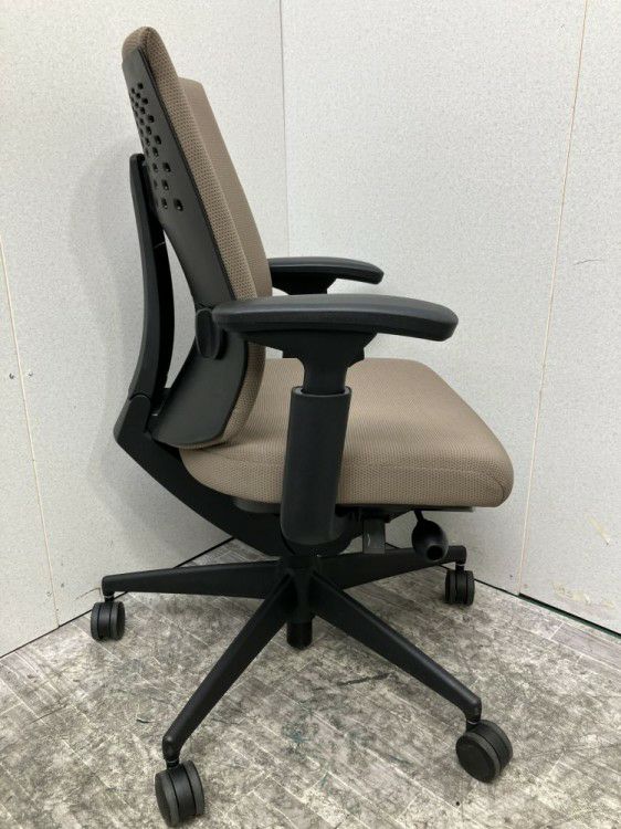 コクヨWizard3(ウィザード3)チェア 可動肘付ウィザード3チェア 商品画像7